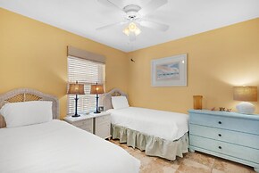 Poolside Villas #302- Harry's Beach House