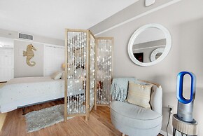 Islander Beach Resort 305