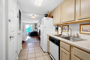 Islander Beach Resort 305