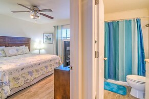 Holiday Surf and Racquet Club 707