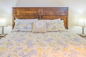 Holiday Surf and Racquet Club 707