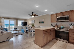 Holiday Surf and Racquet Club 319