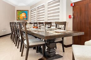 Breathaking Luxury Cliffside Villa