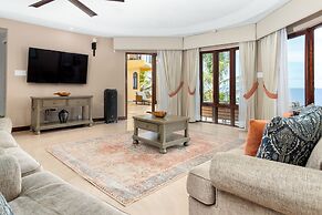 Breathaking Luxury Cliffside Villa