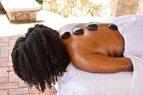 Breathaking Luxury Cliffside Villa