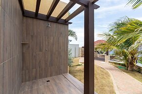 Breathaking Luxury Cliffside Villa