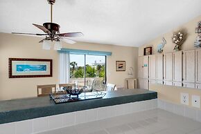 Beach Side- Harbor View