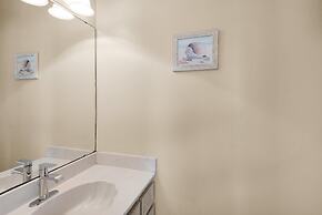 Beach Side- Harbor View