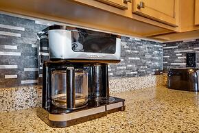 Palms Resort #1808 Jr 2BR