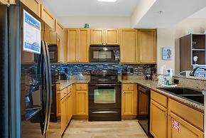 Palms Resort #1808 Jr 2BR