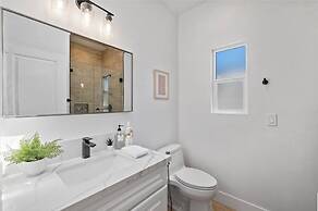 Cozy Prvate ADU close to Disney Beach EV