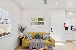 Cozy Prvate ADU close to Disney Beach EV