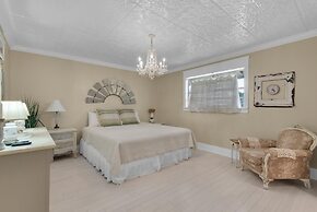 Seascape Golf Villa - Coconut Cottage