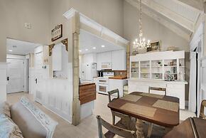 Seascape Golf Villa - Coconut Cottage