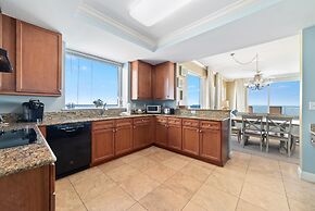 Indigo West 801 With Private Poolside Cabana