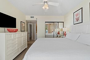 Pelican Pointe 202