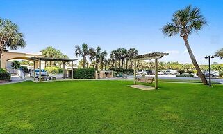 Beach Colony West 9D