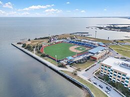 Beach Colony East 17b-penthouse