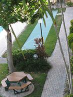 Canada House Beach Club Resort