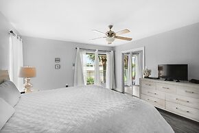 Summerhouse Townhomes #6- Blue Pearl