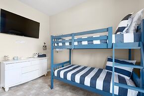 Bronze Star by the Sea