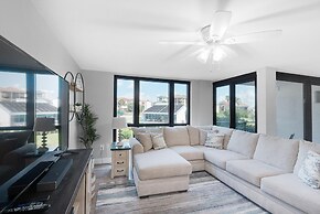 Enclave 201b- Two Pina Coladas