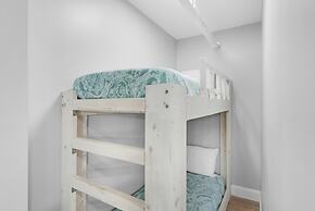 Enclave 201b- Two Pina Coladas