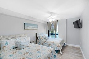 Enclave 201b- Two Pina Coladas