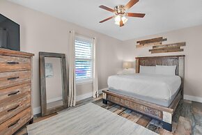 Grand Caribbean West 111- Just Beach It