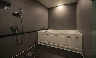 Hotel Yaja Siheung Jeongwang Branch