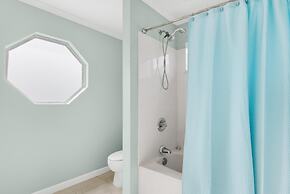 Ocean Breeze Cottage