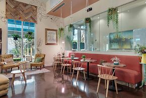 Palms Resort #2801 Jr 2BR