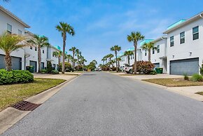 Pelican at Sound Side