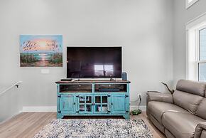 Pelican at Sound Side