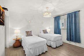 Seascape 51A - Beach Baby