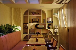 Sonata 44 Hotel Laureles