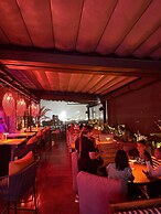 Sonata 44 Hotel Laureles