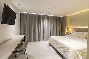 Sonata 44 Hotel Laureles