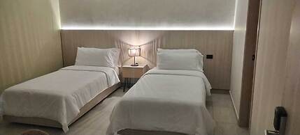 Sonata 44 Hotel Laureles