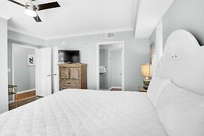 Destin West Bayside Pelican #308