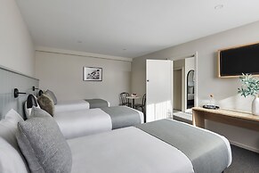 The Clairfield Hotel