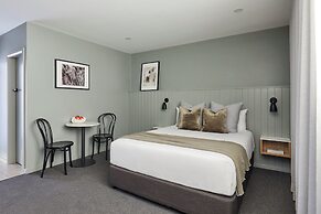 The Clairfield Hotel