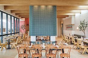 The Clairfield Hotel