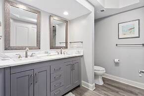 Surfside Resort #208- Emerald Dreams