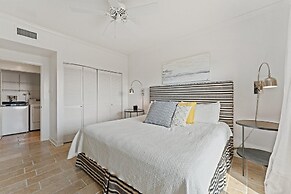 Shipwatch Riverside E905