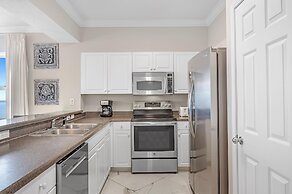 Windemere 908 Pool Side Cabana A Included!