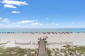 Windemere 908 Pool Side Cabana A Included!