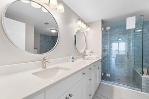 Windemere 908 Pool Side Cabana A Included!