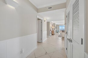 Windemere 908 Pool Side Cabana A Included!