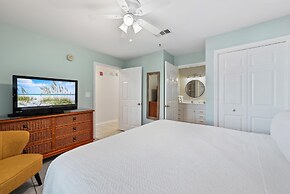 Grand Caribbean West 205